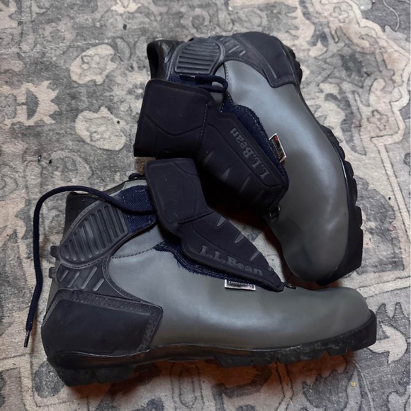 L.L. Bean Shoes - LL BEAN cross country skis boots womens size 8.5
